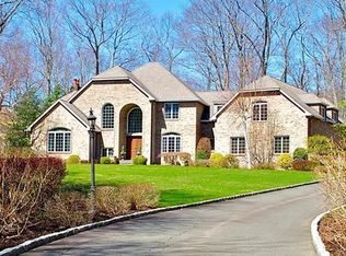 73 Turkey Hill Rd, Newtown, CT 06470