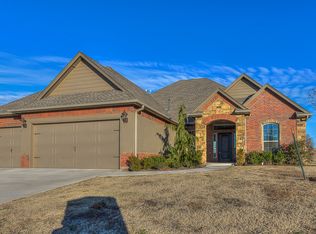 11108 Fairways Ave, Yukon, OK 73099