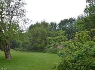 1521 Tillotson Rd, Ashtabula, OH 44004