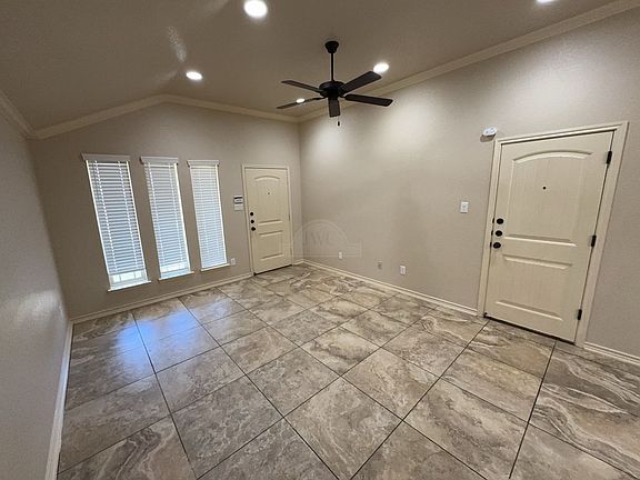 4th image of 5508 Settlers Ct #B
