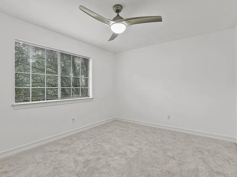 545 Oak Hill Dr — Photo 34