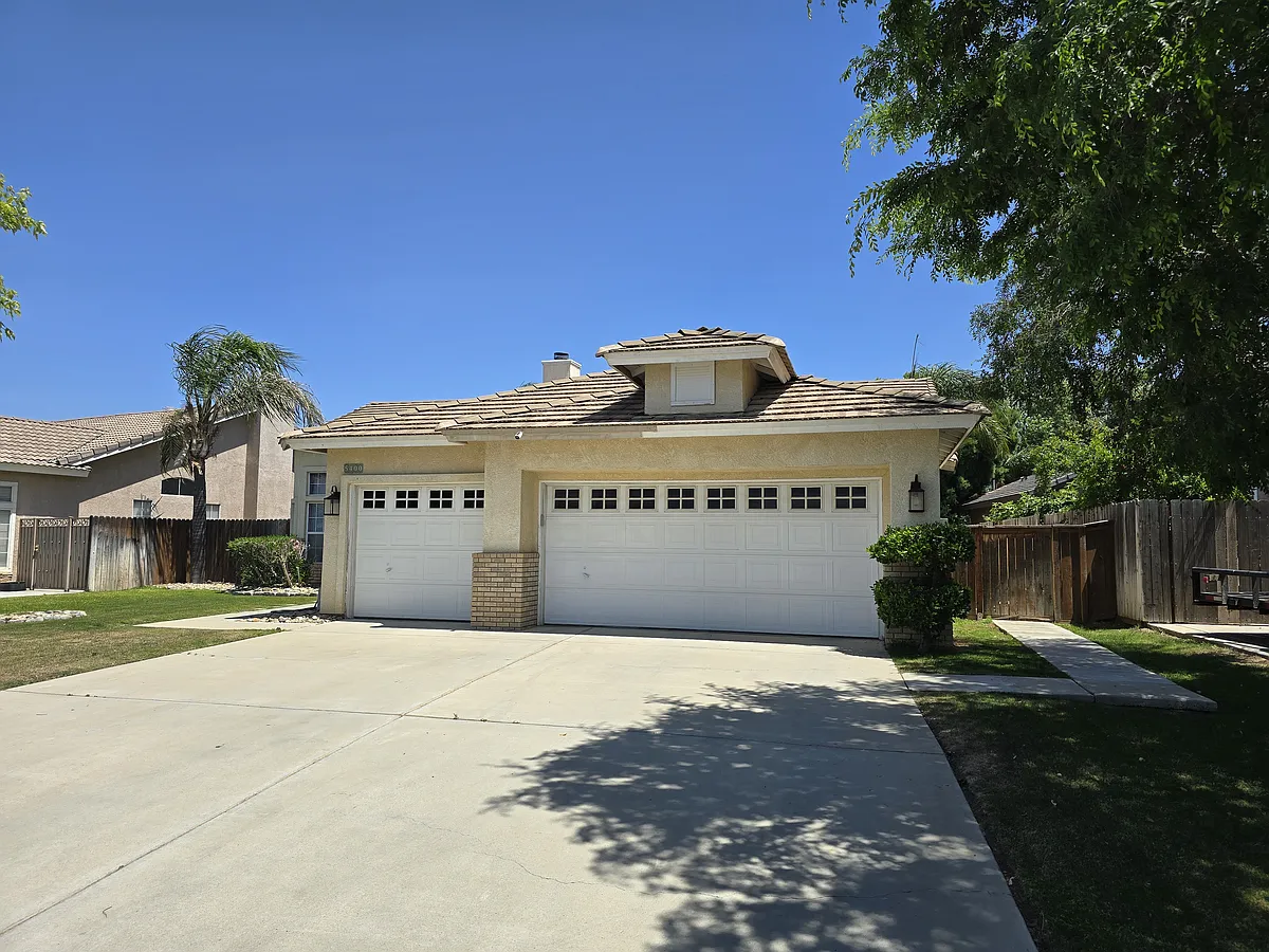 Building Photo - 5400 Ranelagh Way