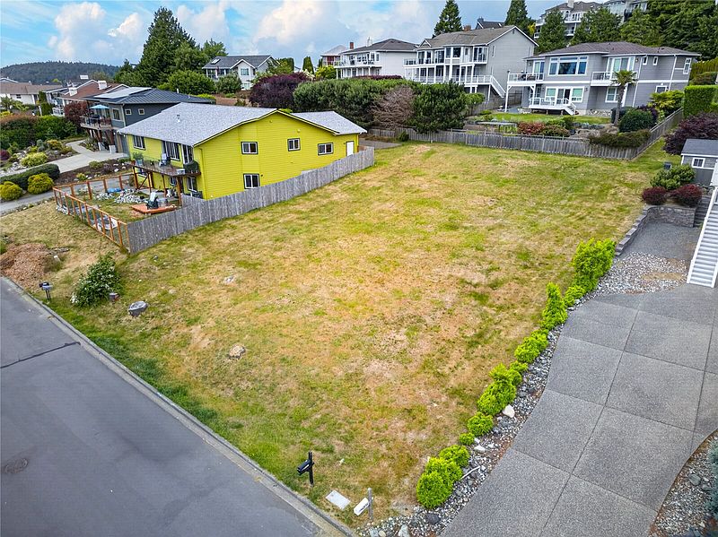 3rd image of 4602 Queen Ann Way