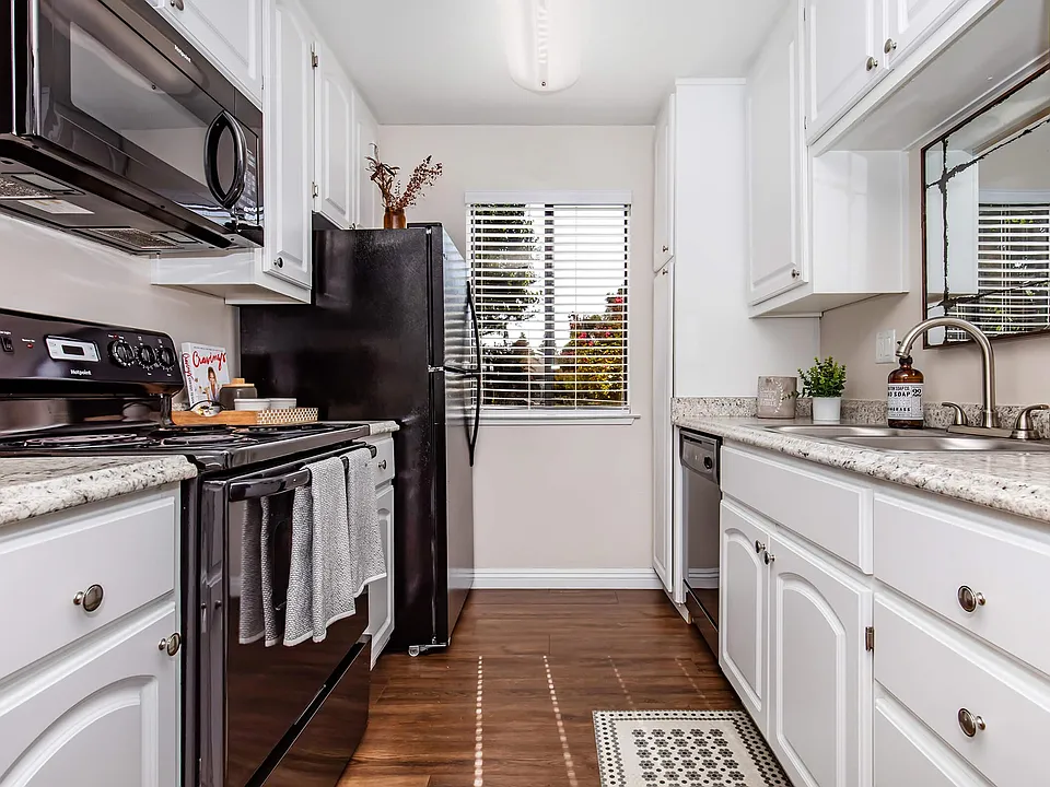 North Creek Apartment Homes