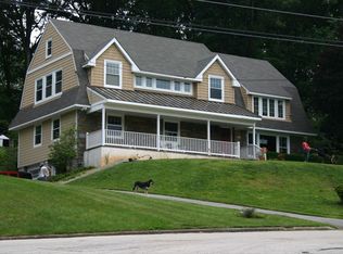 675 Valley View Ln, Wayne, PA 19087