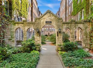 2335 W Farwell Ave APT 3N, Chicago, IL