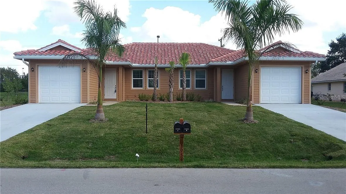 2 bed, 2.0 bath, 1208 sqft, $1,695 — Photo 1