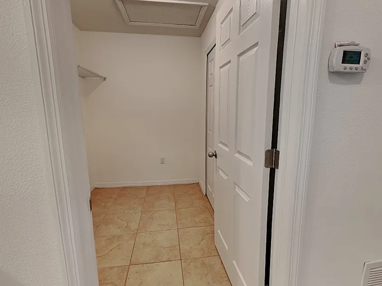 2140 Rookery Ln — Photo 13