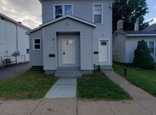 28 Syracuse St, Baldwinsville, NY 13027