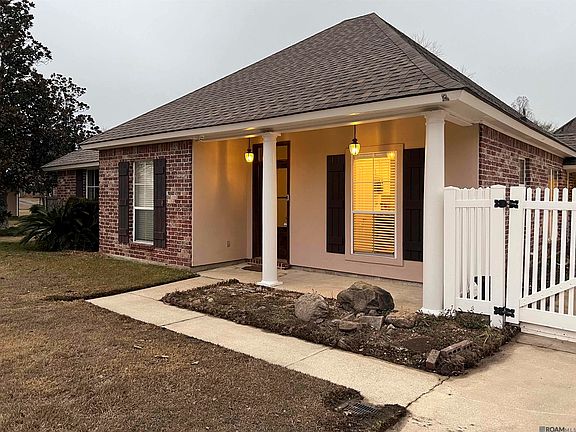 2nd image of 18116 Lake Indigo Dr