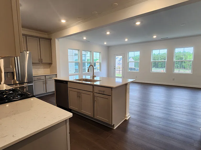 707 Painted Daisy Ln — Photo 7