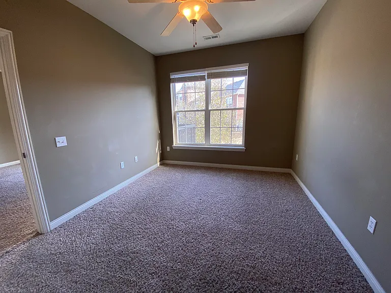 4100 W Worley St #7 — Photo 8