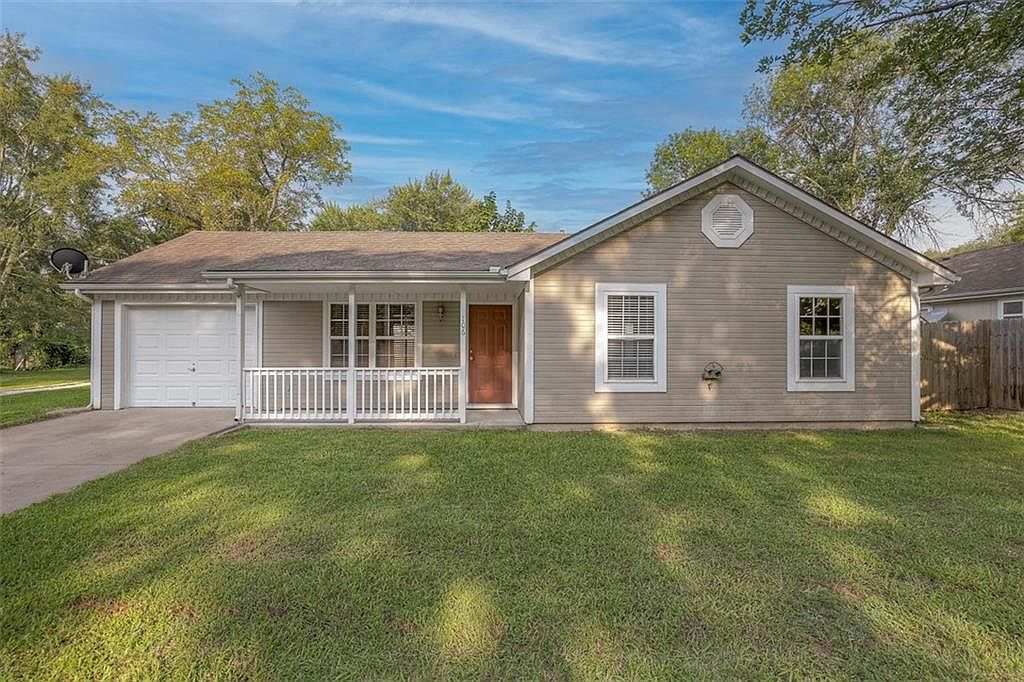 106 S Virginia St, Adrian, MO 64720 Zillow