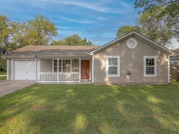 106 S Virginia St, Adrian, MO 64720
