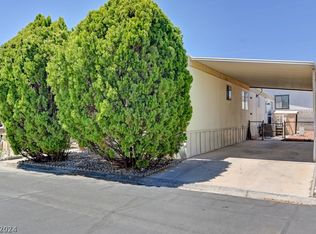 4577 Royal Ridge Blvd, Spring Valley, NV 89103