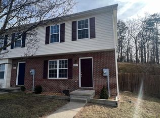 407 Ridgefield Ave, Stephens City, VA 22655