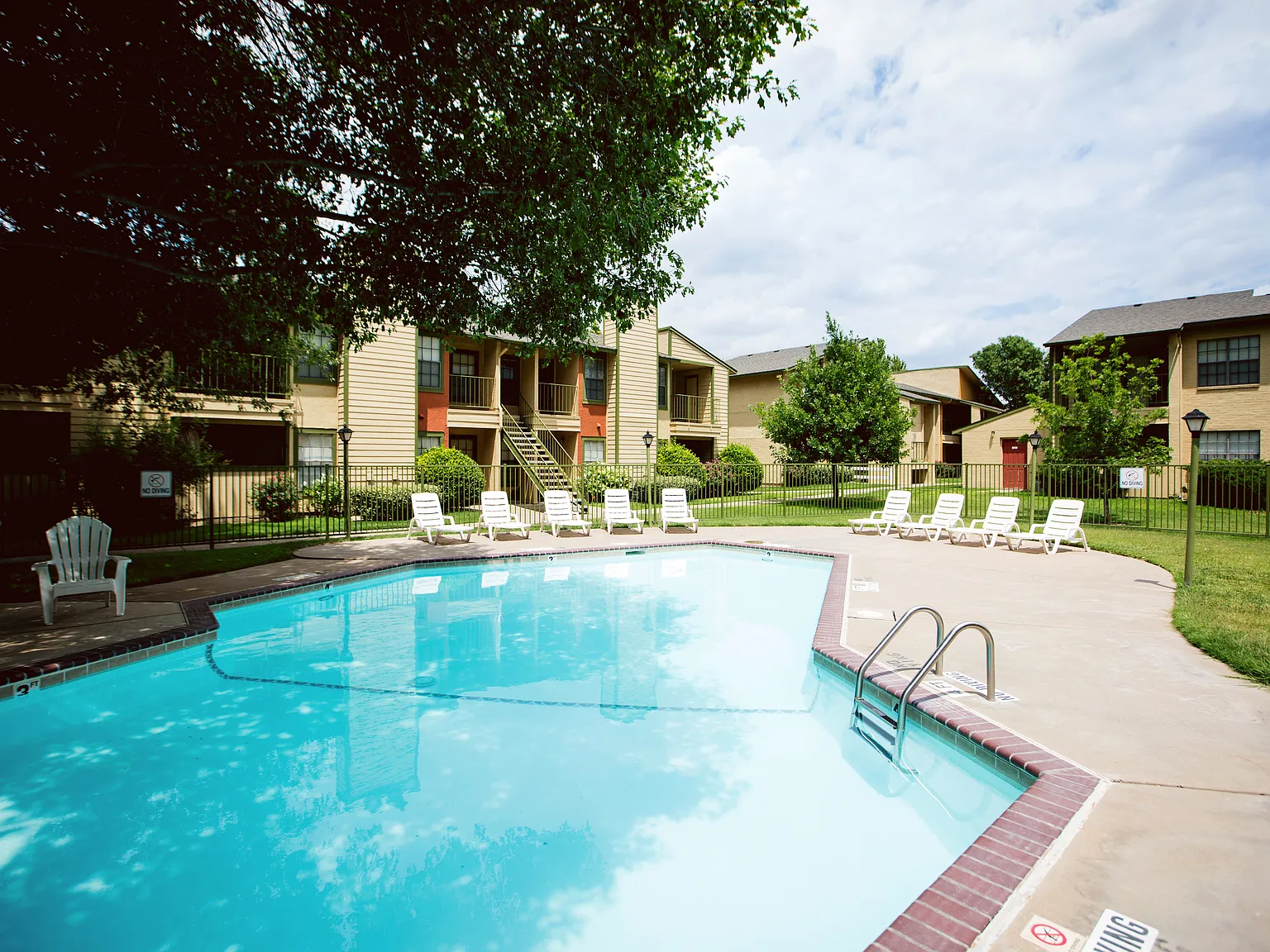 Red Oak Ranch — Photo 2