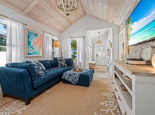 1176 Grove St, Clearwater, FL 33755