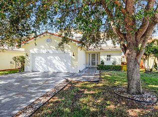 6713 Eagle Ridge Dr, Greenacres, FL 33413