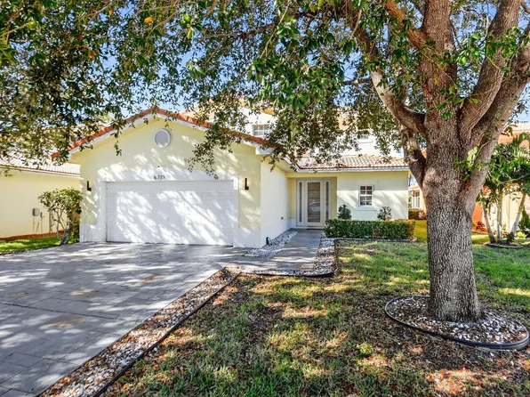 6713 Eagle Ridge Drive, Greenacres, FL 33413