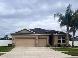 2502 Cumberland Cliff Dr, Ruskin, FL 33570