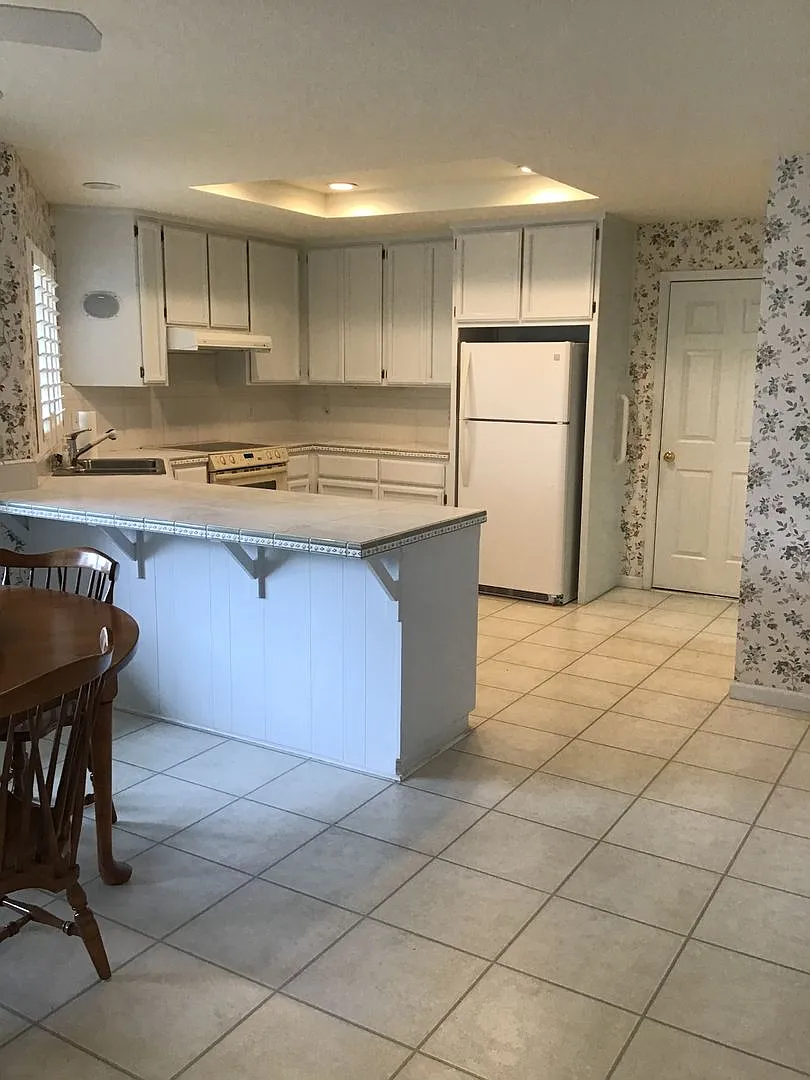 Beautiful Lake Wildwood Home on Cul-de-sac — Photo 4
