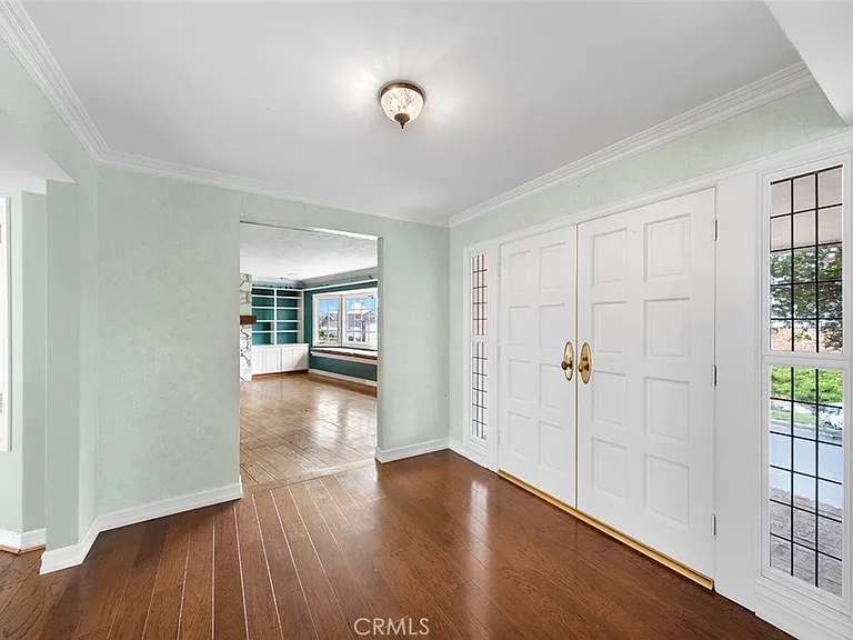 905 Emerald Bay — Photo 5