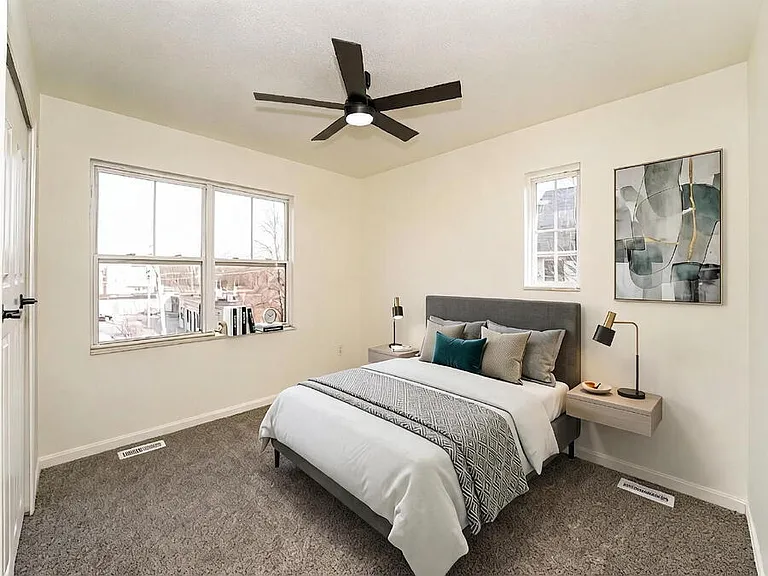 821 Nela View Rd — Photo 16