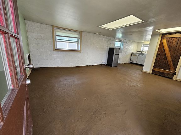 3rd image of 403C Martin Ave #C
