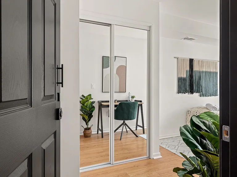 1823 Pelham Ave #7 — Photo 17