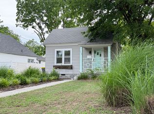 1110 S 4th St, Rogers, AR 72756