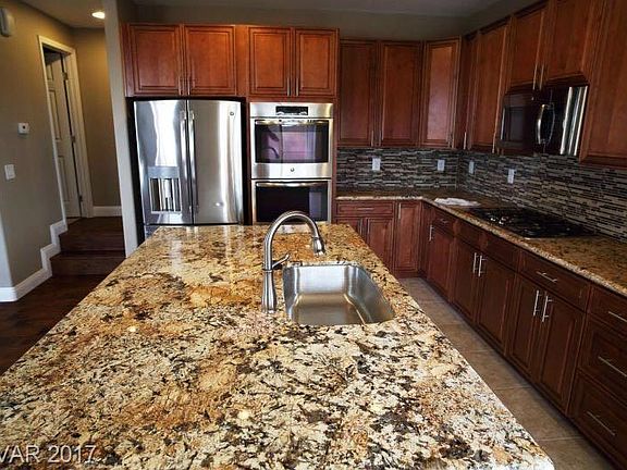 5th image of 8066 Chocolate Hills Ct