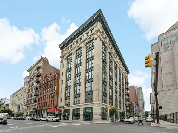 1228 Arch St #5B, Philadelphia, PA 19107