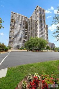 200 Winston Dr APT 2816, Cliffside Park, NJ, 07010