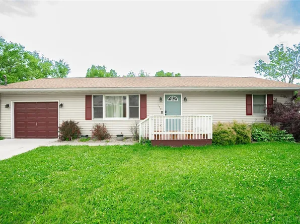 150 School St, Glen Carbon, IL 62034