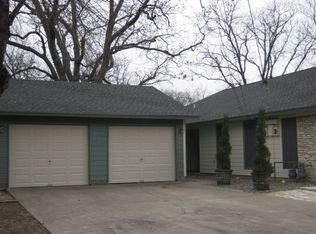 230 W Guadalupe St, La Grange, TX 78945