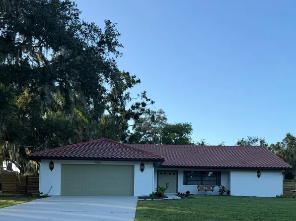 7365 S Leewynn Dr, Sarasota, FL 34240