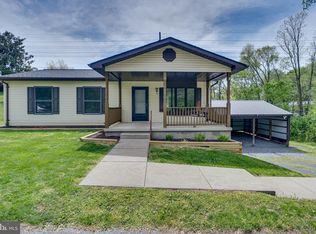 124 Capital Dr, Martinsburg, WV 25401