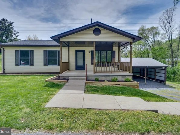 124 Capital Dr, Martinsburg, WV 25401