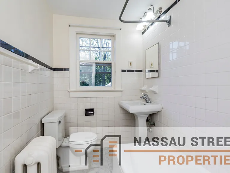 75 S Harrison St — Photo 9