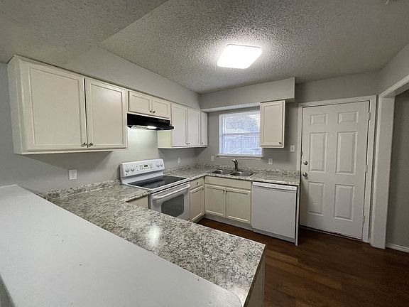 4th image of 2503 Indigo Ln