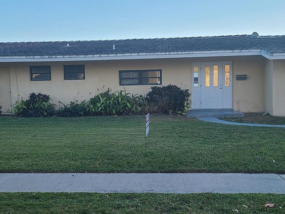 2nd image of 2650 NE 48th Ct