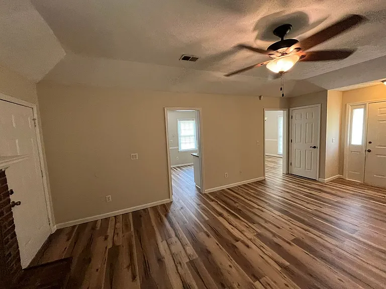 6016 Harvest Dr — Photo 8