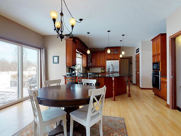5th image of 6055 Chancel Gate Dr
