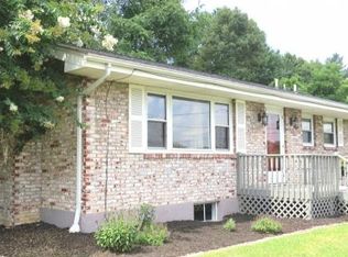 233 Woodbine Rd, Bristol, TN 37620