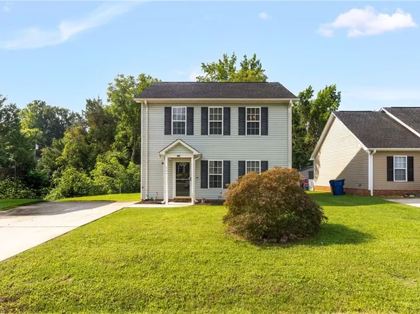 604 Whitsett St, Graham, NC 27253
