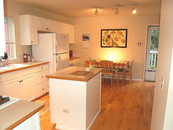 4th image of 1526 NW 58th St APT 201