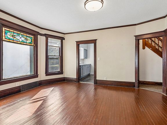 2nd image of 422 N 8th St