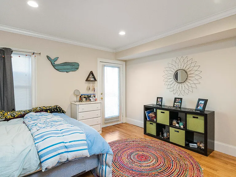 1 Oswald St #1 — Photo 16