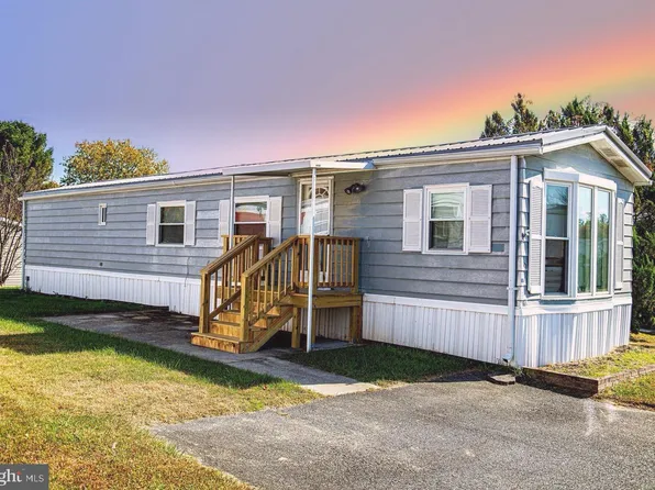 1911 Chipper Dr, Edgewood, MD 21040